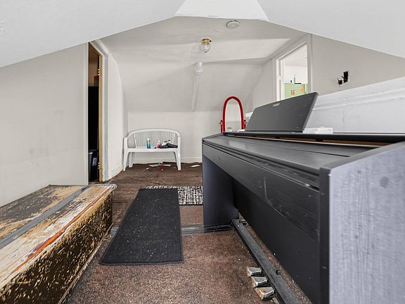 17th image of 10629 Kimberly Ave