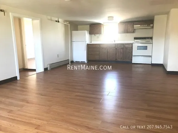 2412 Western Ave, Hampden, ME