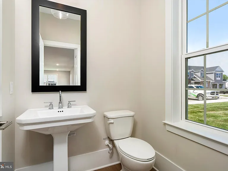 2906 Justin Dr — Photo 10