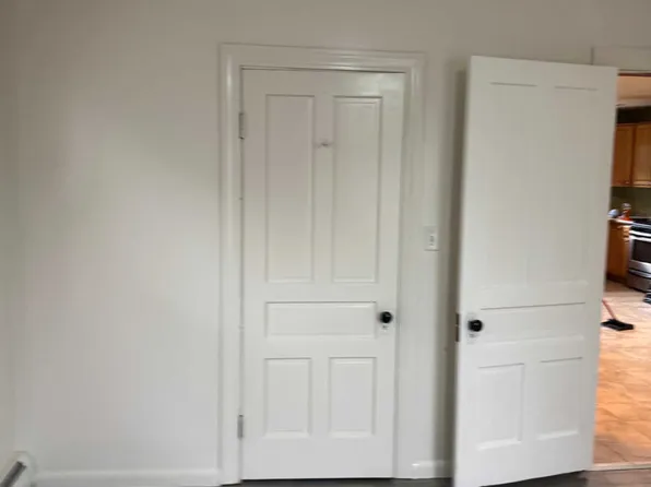 22 Beacon St #2, Clinton, MA 01510