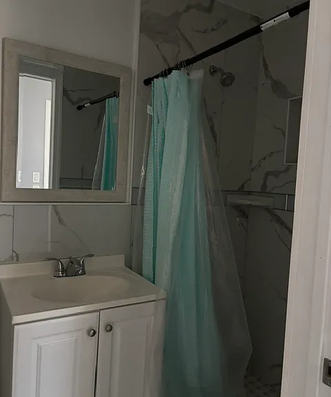 5265 Pirotte Dr — Photo 10