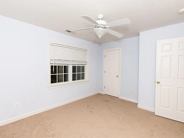 104 Streamwood Dr — Photo 28