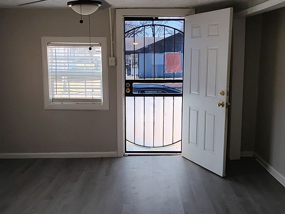 4th image of 1112 S Lilly St