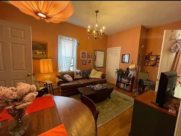 39 Florence St #1 — Photo 3