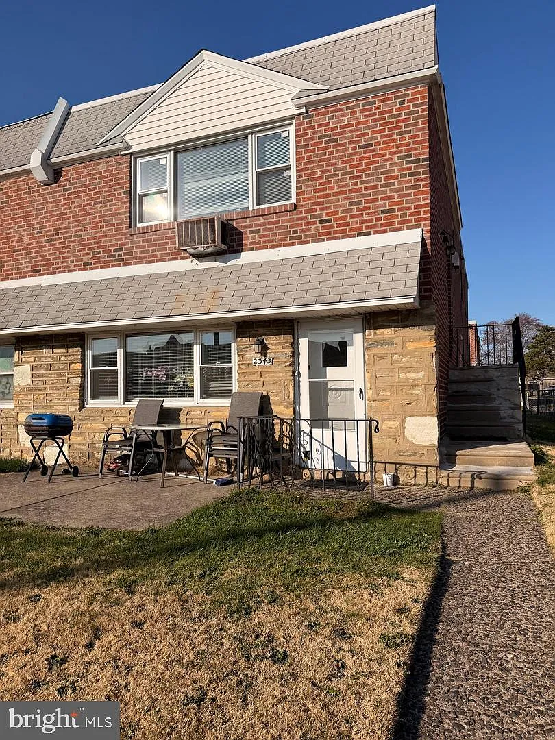1 bed, 1.0 bath, 2248 sqft, $1,550 — Photo 1
