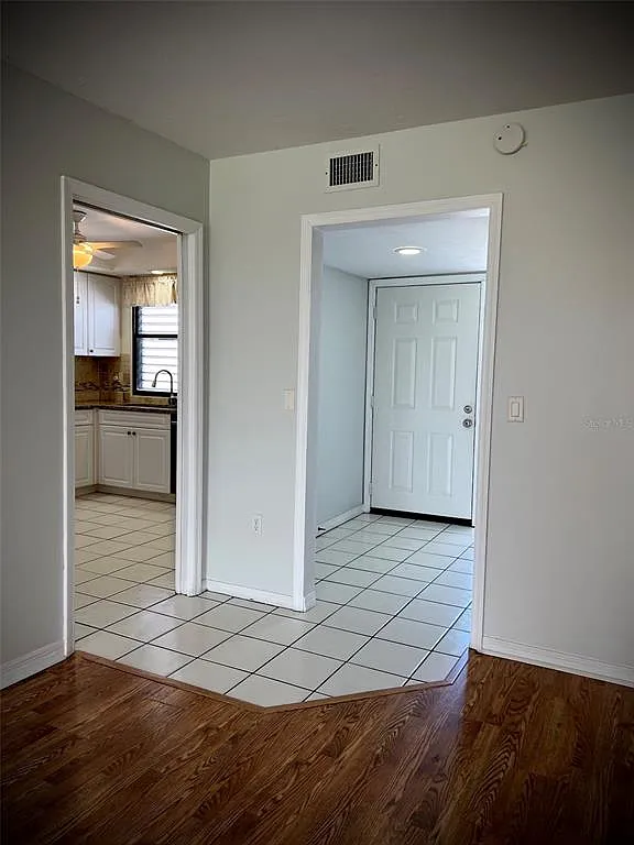 3 bed, 2.0 bath, 1588 sqft, $2,100 — Photo 3