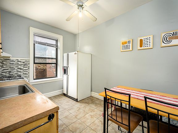 3rd image of 81 Romaine Ave APT 3L