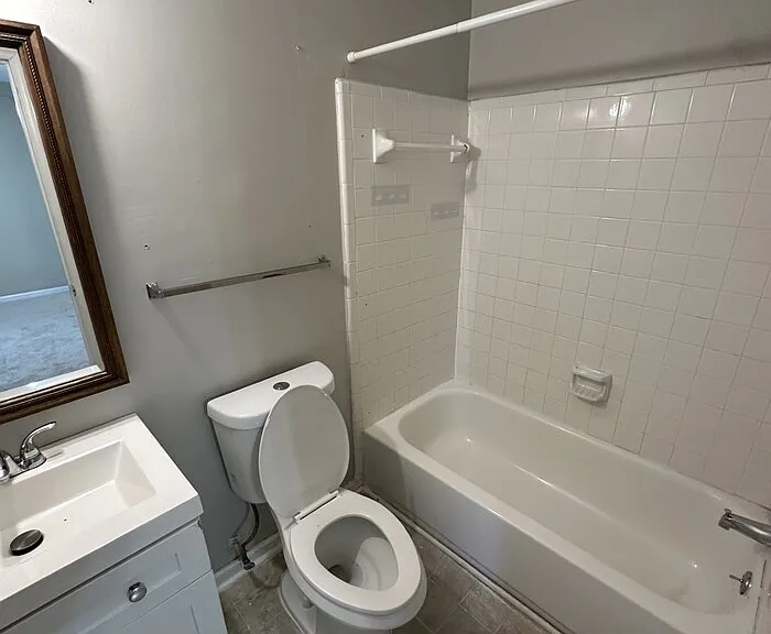 925 Hearthridge Ct #B — Photo 6