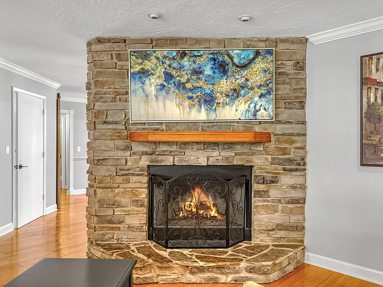 10780 Anderson Ln — Photo 18