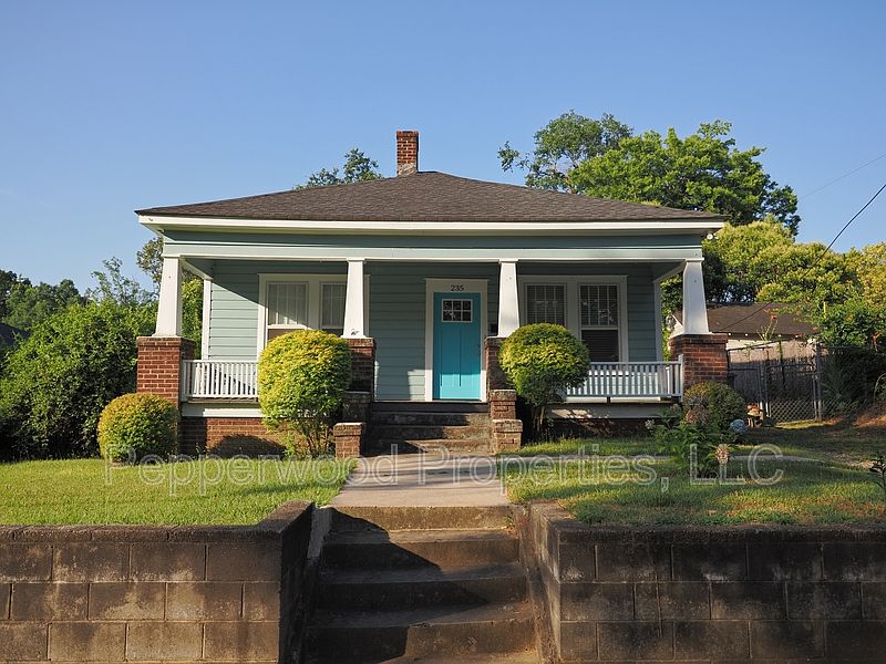 1st image of 235 S Hampton Dr