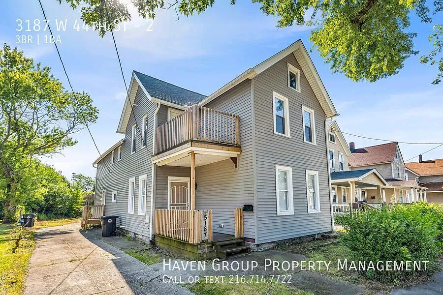 3187 W 44th St | Unit 2/UP, Cleveland, OH 44109- Spacious 3-bed 1-bath multi-family home! — Photo 2