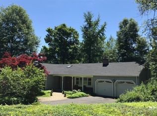 92 Ormont Rd, Chatham, NJ 07928