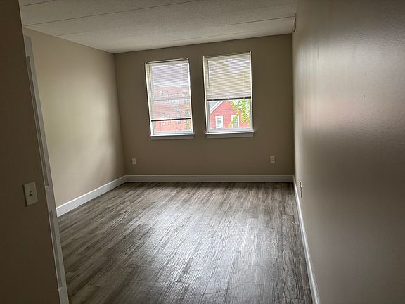 5th image of 34 Sumner Ave APT 301