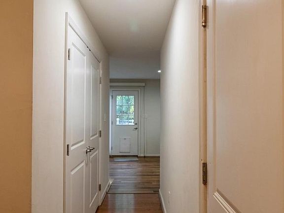 4th image of 225 W General Grey Ct