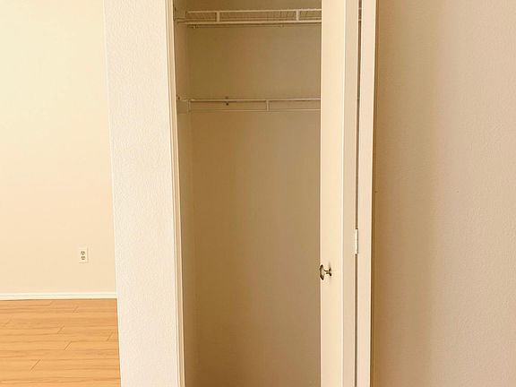 3rd image of 3742 Jasmine Ave APT 204