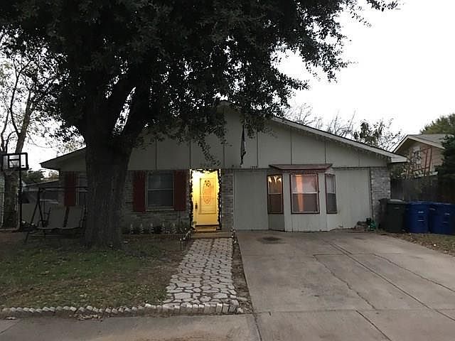 1st image of 2949 Lockwood Dr