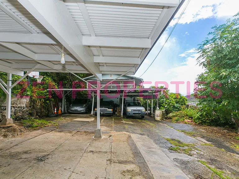 1555 Moani St — Photo 48