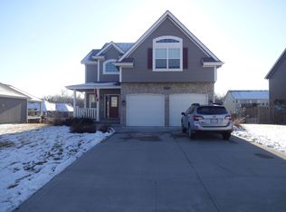 2321 Lincoln Ct, Leavenworth, KS 66048