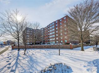 99 Donn Ave #202, Hamilton, ON L8G 5B2
