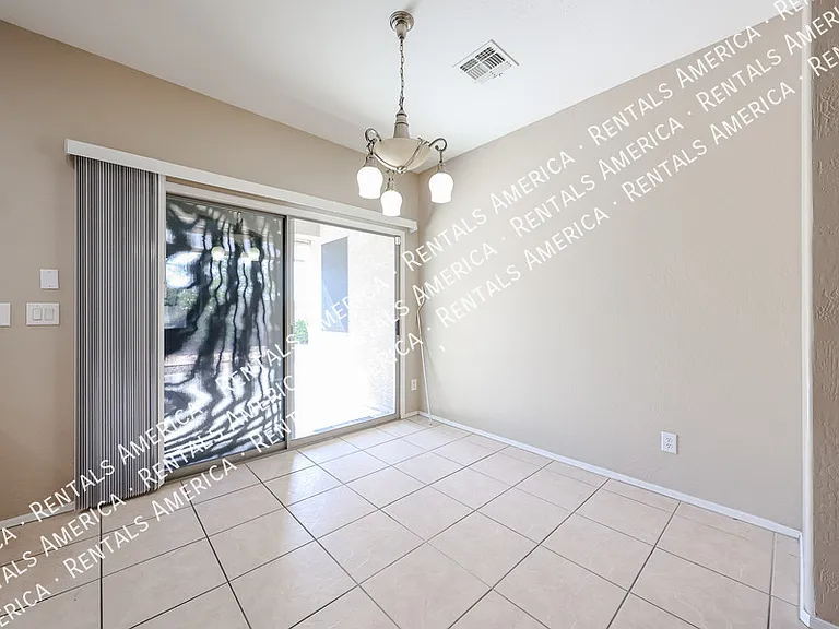 7414 N 88th Ln — Photo 12