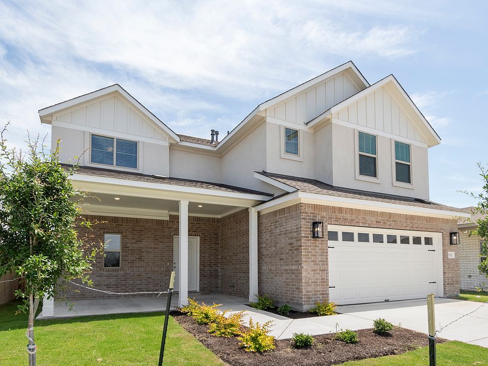 1_ExteriorFront2
