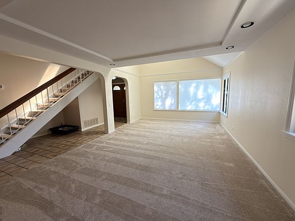 3rd image of 9062 Stargaze Ave