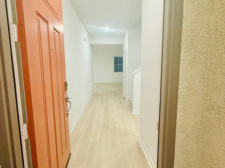 29091 Venice Pl — Photo 2
