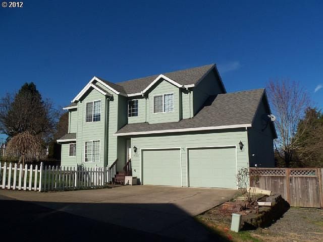 2nd image of 7303 SE Tracy Suzanne Ct