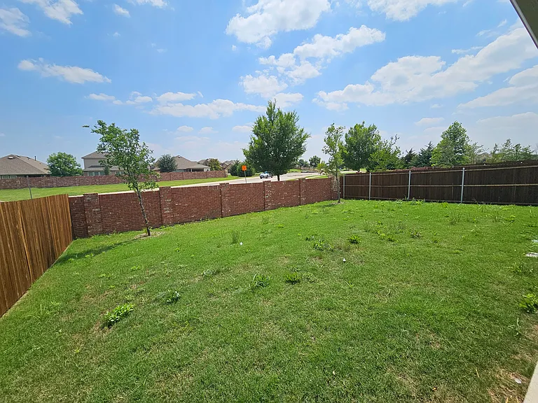 3105 Euclid Way — Photo 27