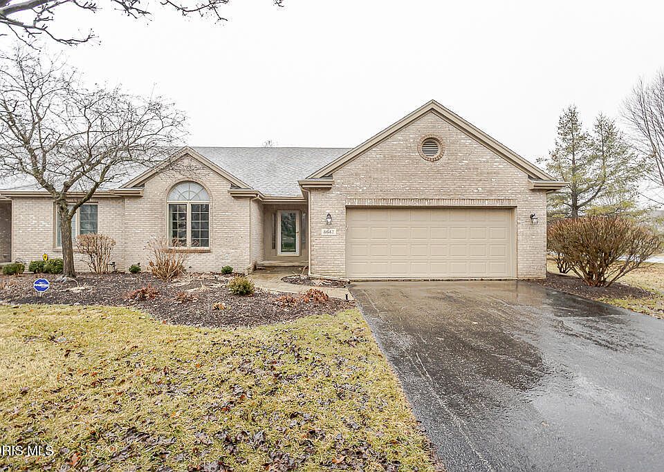 1st image of 8647 Stone Oak Dr