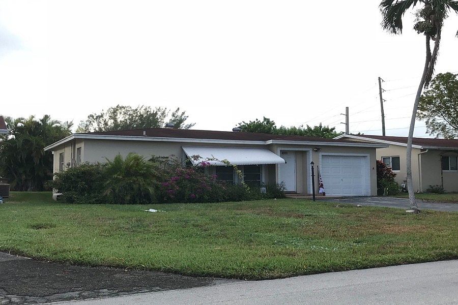 1st image of 4911 NW 18th Ave