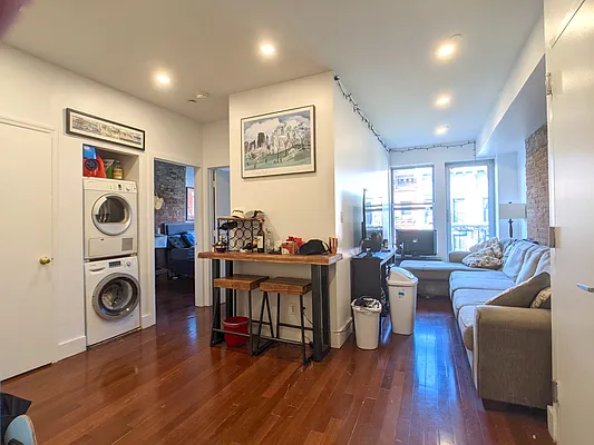 Rented by Mirador Real Estate | media 14