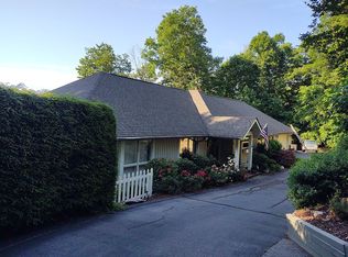 139 Chestnut Ridge Rd, Mills River, NC 28759