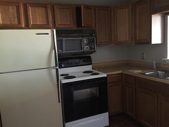 4th image of 1624 Aquarena Springs Dr