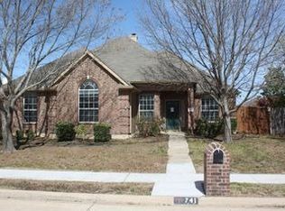 741 Summit Rdg, Lewisville, TX 75077