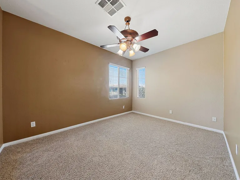 11825 Amistoso Ln — Photo 18
