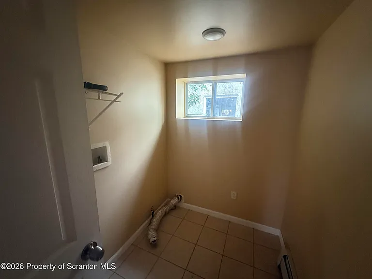 1409 Sanderson Ave #1 — Photo 9
