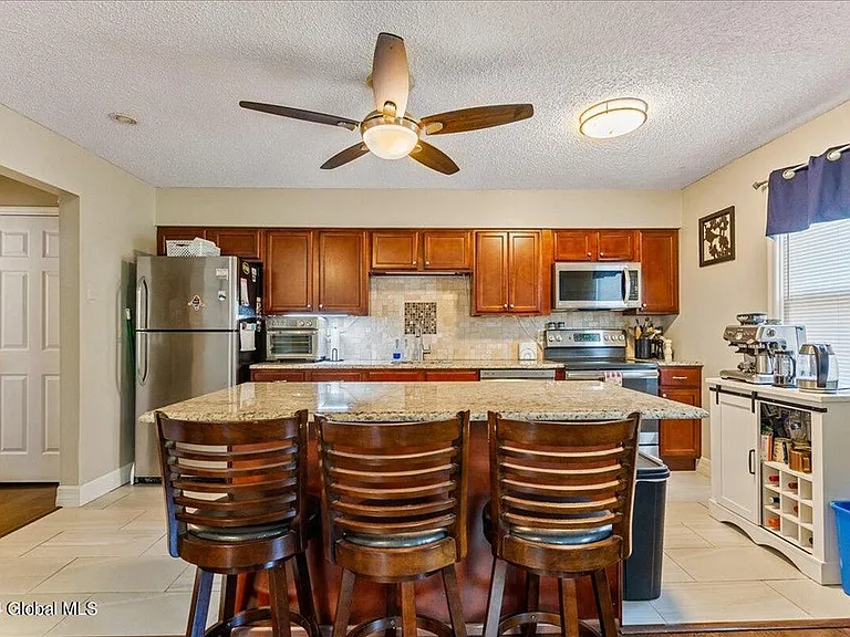 31 Scully Ave #C — Photo 19