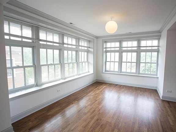2nd image of 5100-5120 S Ellis Ave #6314633