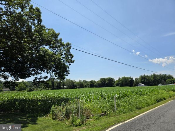 State St, Mertztown, PA 19539