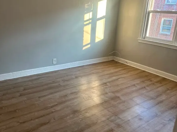 6322 Carnation St, Philadelphia, PA