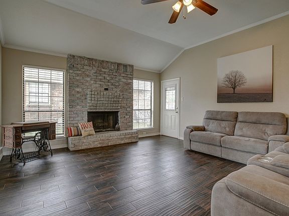3rd image of 700 Flagstone Way