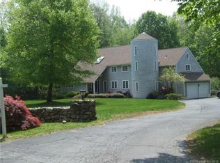 271 Long Meadow Rd, Fairfield, CT 06824