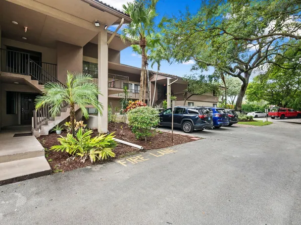 9503 NW 2ND Place #3-B, Coral Springs, FL 33071