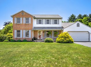 2 Mockingbird Dr, Denver, PA 17517