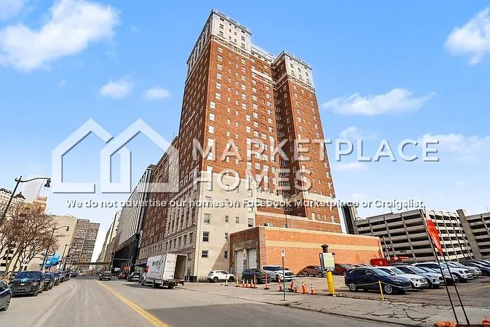 525 W Lafayette Blvd #20B — Photo 2