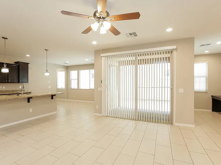 2252 S Osborn Ln — Photo 4