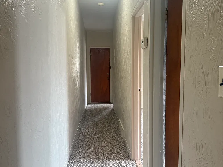 114 Edgington Ln #4 — Photo 6