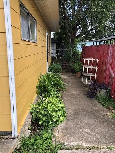 2nd image of 2017 Dartmouth St