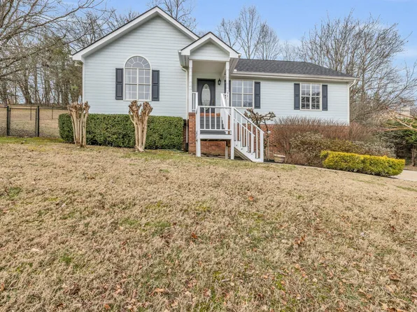 941 Lower Mill Rd, Hixson, TN 37343